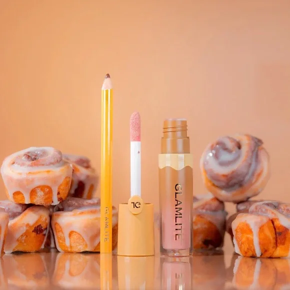 Glamlite Cinnamon Swirl Lip Kit - Picture 3 of 3